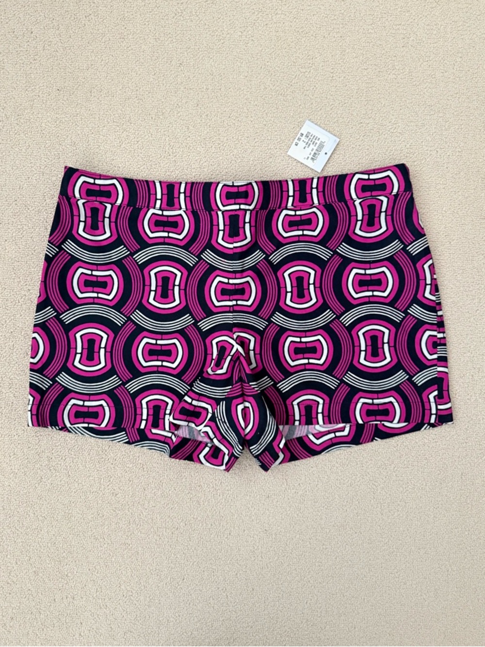 Club Monaco Rimon Cotton Shorts in Geometric/Retro Print (Size 2)